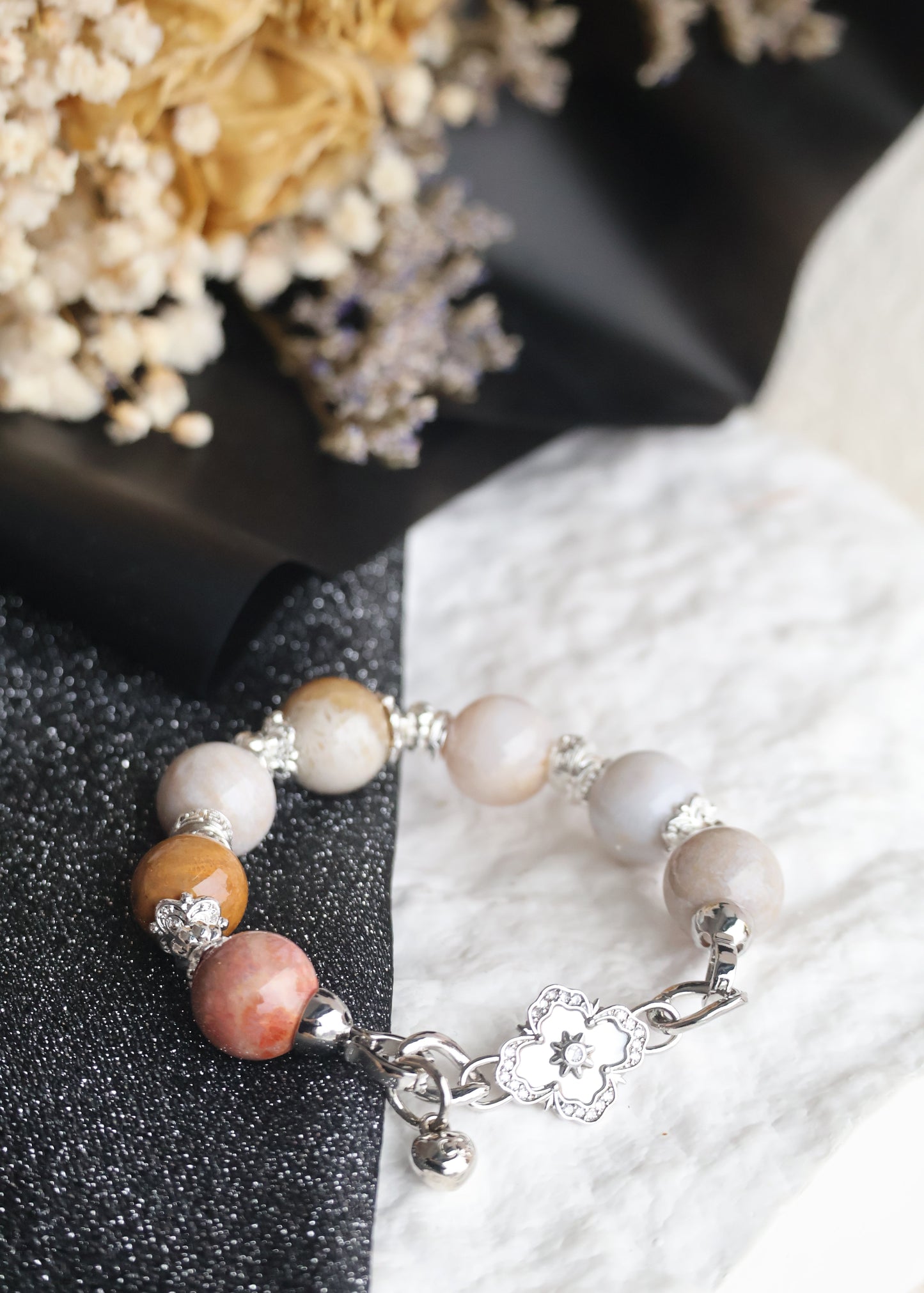 *Instocks* Fossilised Coral Jade with Clover Charm Natural Crystal Bracelet (Elastic)