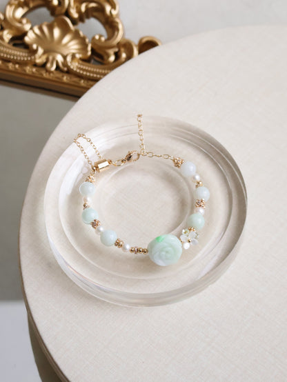 Green Jadeite & Freshwater Pearl — Viridiflora | 8mm (Elastic, Magenta Clasp)