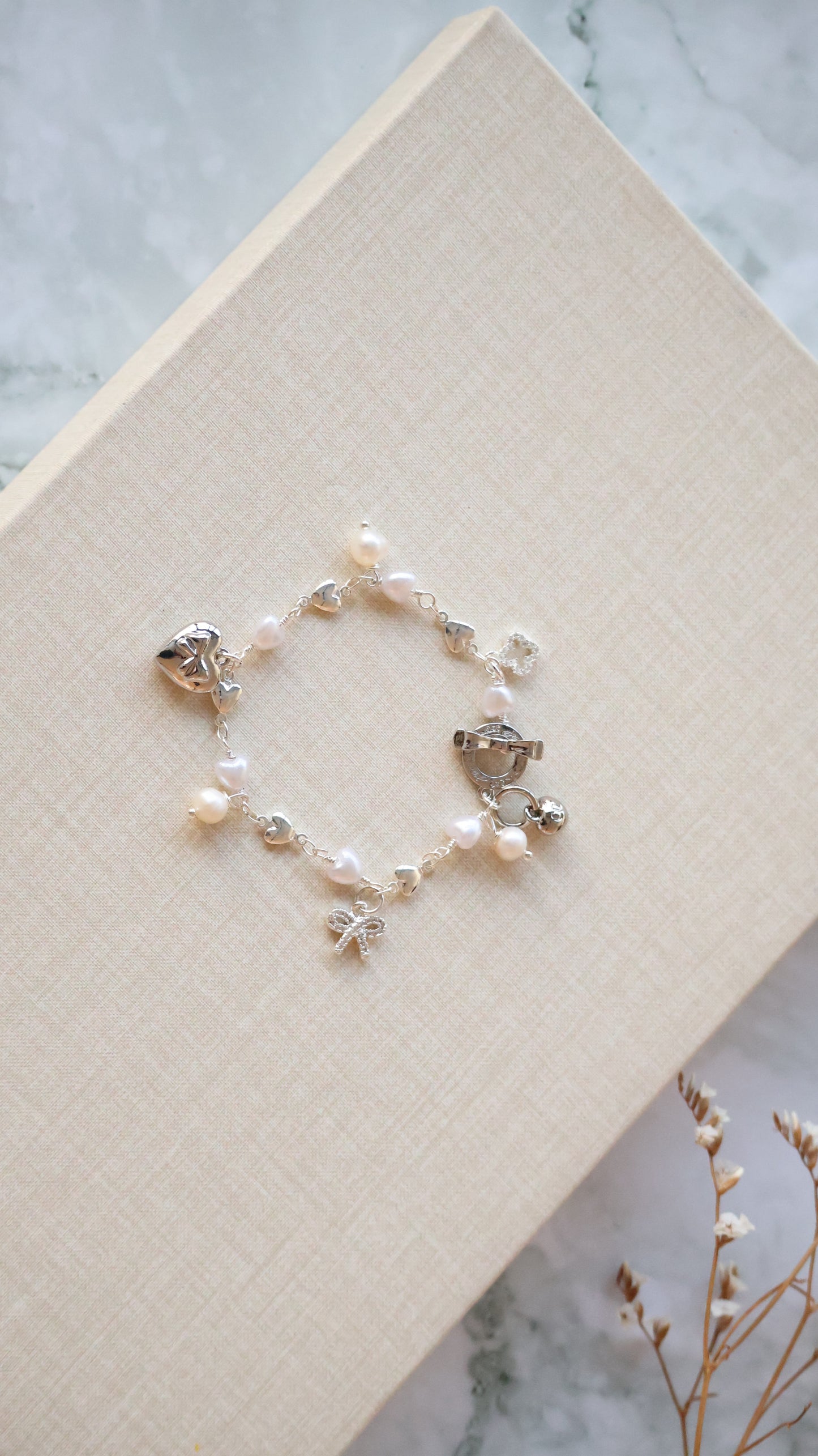 *Instocks* Dangly V2 with Ribbon, Heart Locket & Mini Clover Natural Crystal Bracelet (OT Clasp)