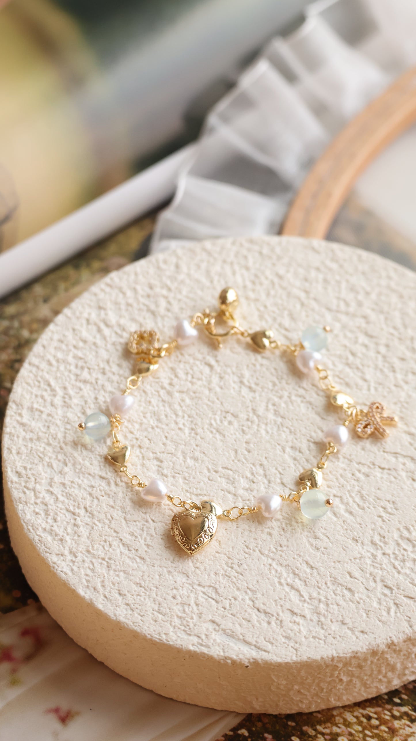 *Instocks* Dangly V2 with Ribbon, Heart Locket & Mini Clover Natural Crystal Bracelet (OT Clasp)