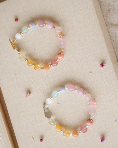 Cat’s Eye, Blue Lace Agate, Aquamarine, Lavender Rose Quartz, Kunzite, Flower Agate, Rose Quartz, Peach Moonstone, Strawberry Quartz, Citrine, Andesine Labradorite & Lemon Quartz — Bloomelle Duobao (Multi Gems) | 8mm (Elastic, OT Clasp)