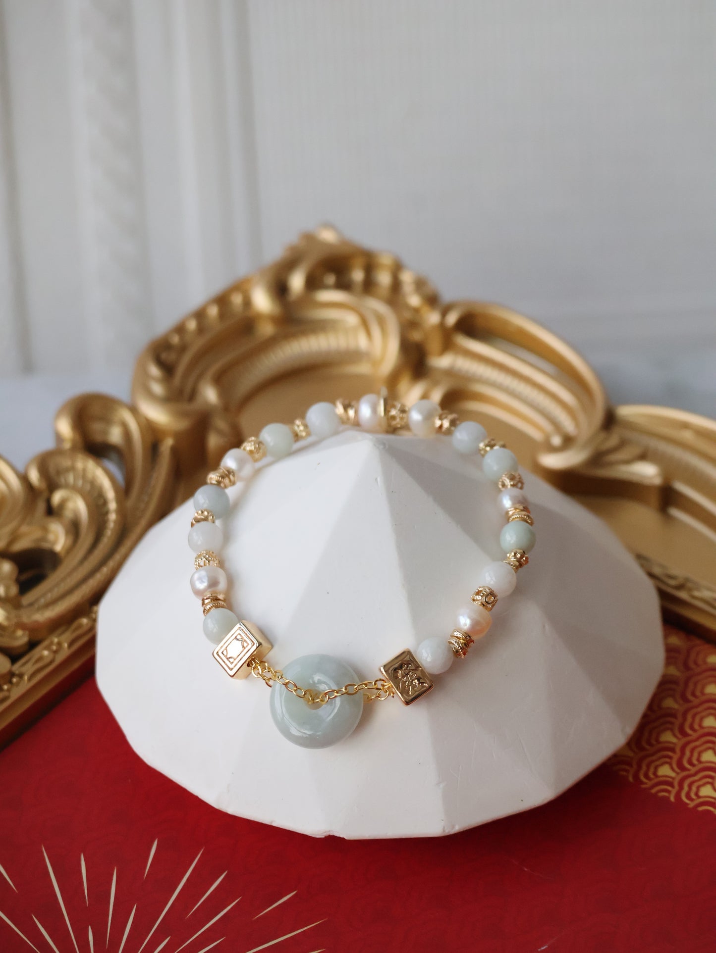 Green Jadeite & Freshwater Pearl — Ping MJ An Kou | 6mm (Elastic)