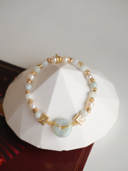 Green Jadeite & Freshwater Pearl — Ping MJ An Kou | 6mm (Elastic)