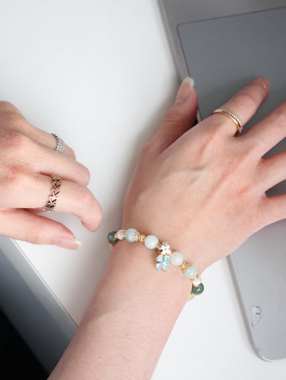 Aquamarine, White Conch, Green Jadeite & Moss Agate with Flower Charm — Mariselle | 8mm (Elastic)