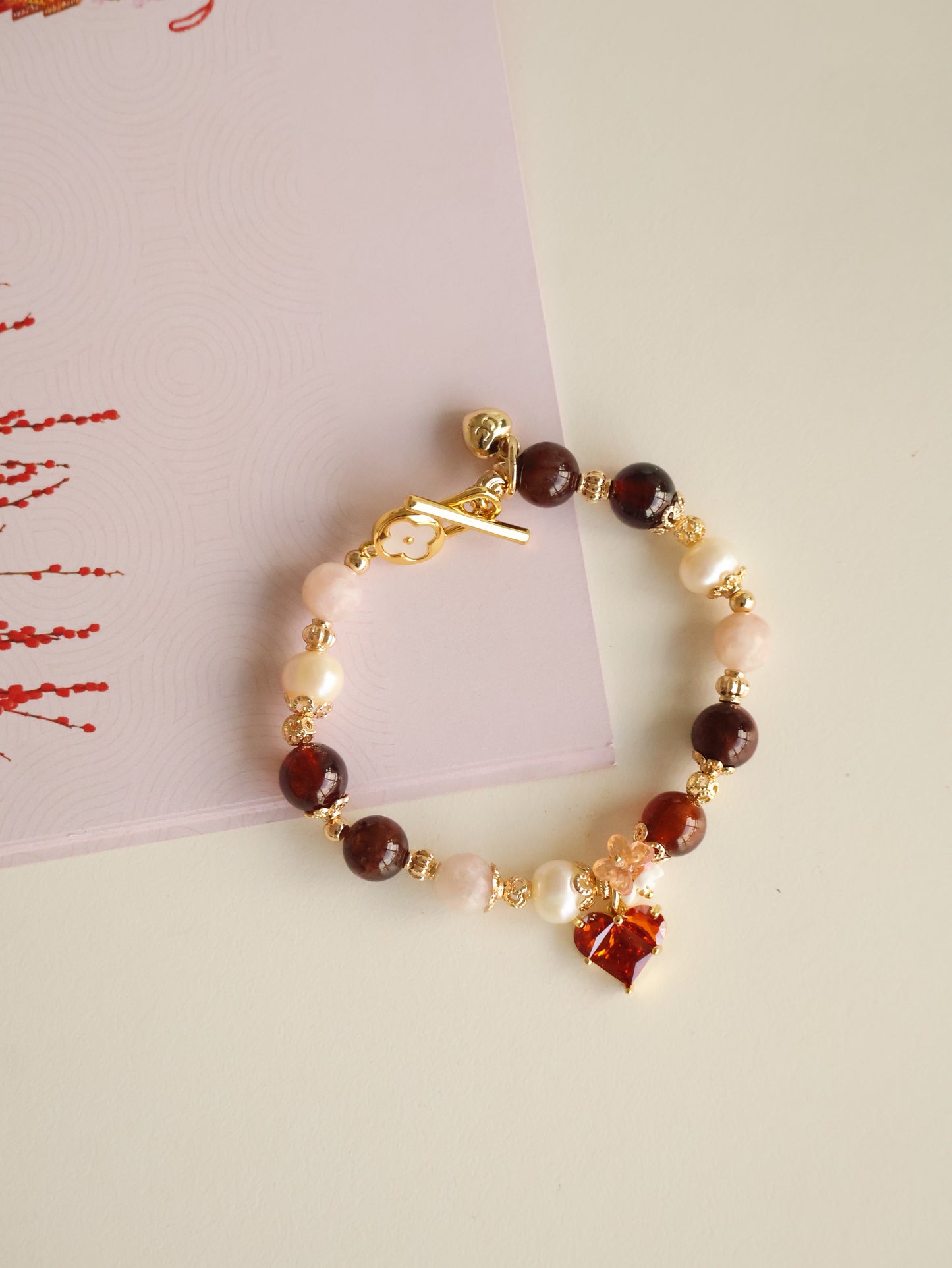 *Instocks* Heart Shaker - 8mm Garnet, Fresh Water Pearl, Colourful Rabbit Hair with Heart Dangly Charm (Elastic)