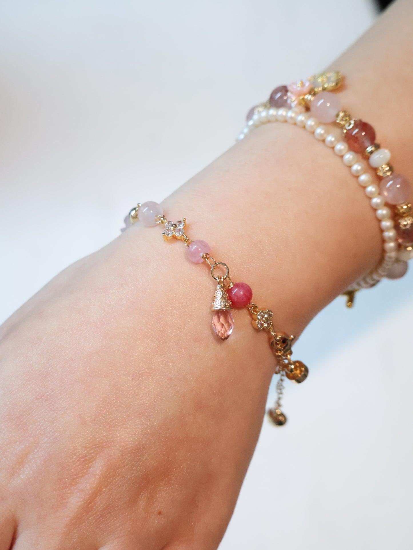 Rose Quartz, Blue Kyanite, Blue Topaz, Aquamarine & Rhodonite — Rosen Bleu Chain Bracelet | 8mm (Magnetic Opening, Chain)