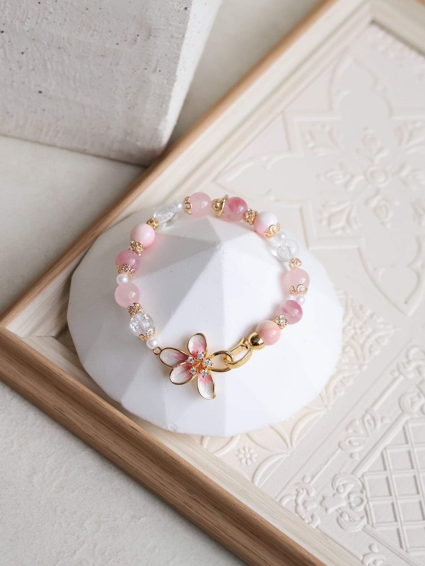 Crackled Clear Quartz, Rose Quartz, Rhodonite & Queen Conch — Plumeria Pink | 8mm (Elastic / OT Clasp)