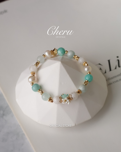 Amazonite, Freshwater Pearl, Aquamarine & Snow Garden Rose Quartz Crystal Bracelet — Freina | 8mm (Elastic)