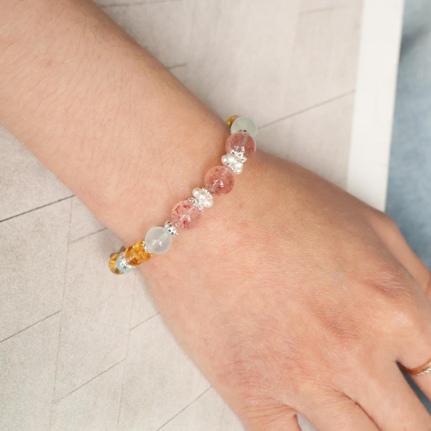 Fruit Pebbles: Ice Strawberry Lemonade 8mm (Chain, Magnetic Clasp with Adjustable Lobster Clasp)