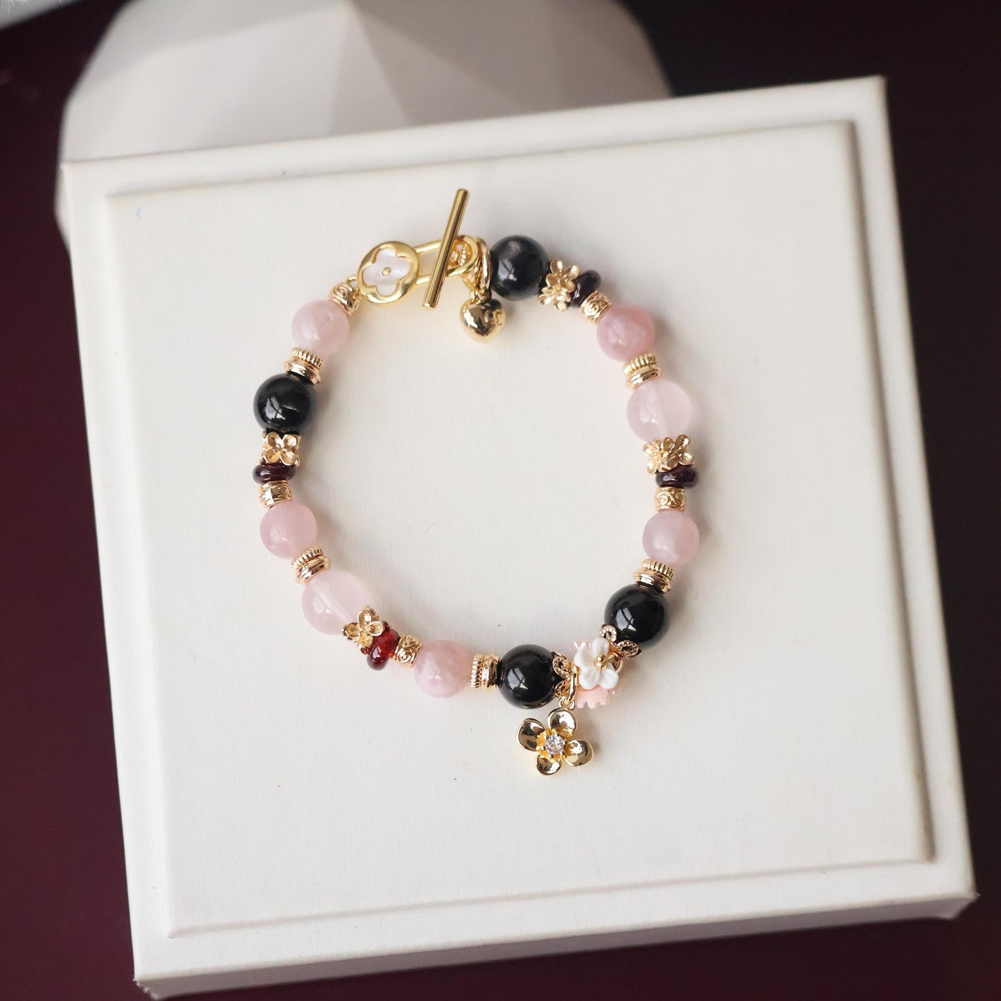 Noir Reverie 8mm (Elastic, OT Clasp)