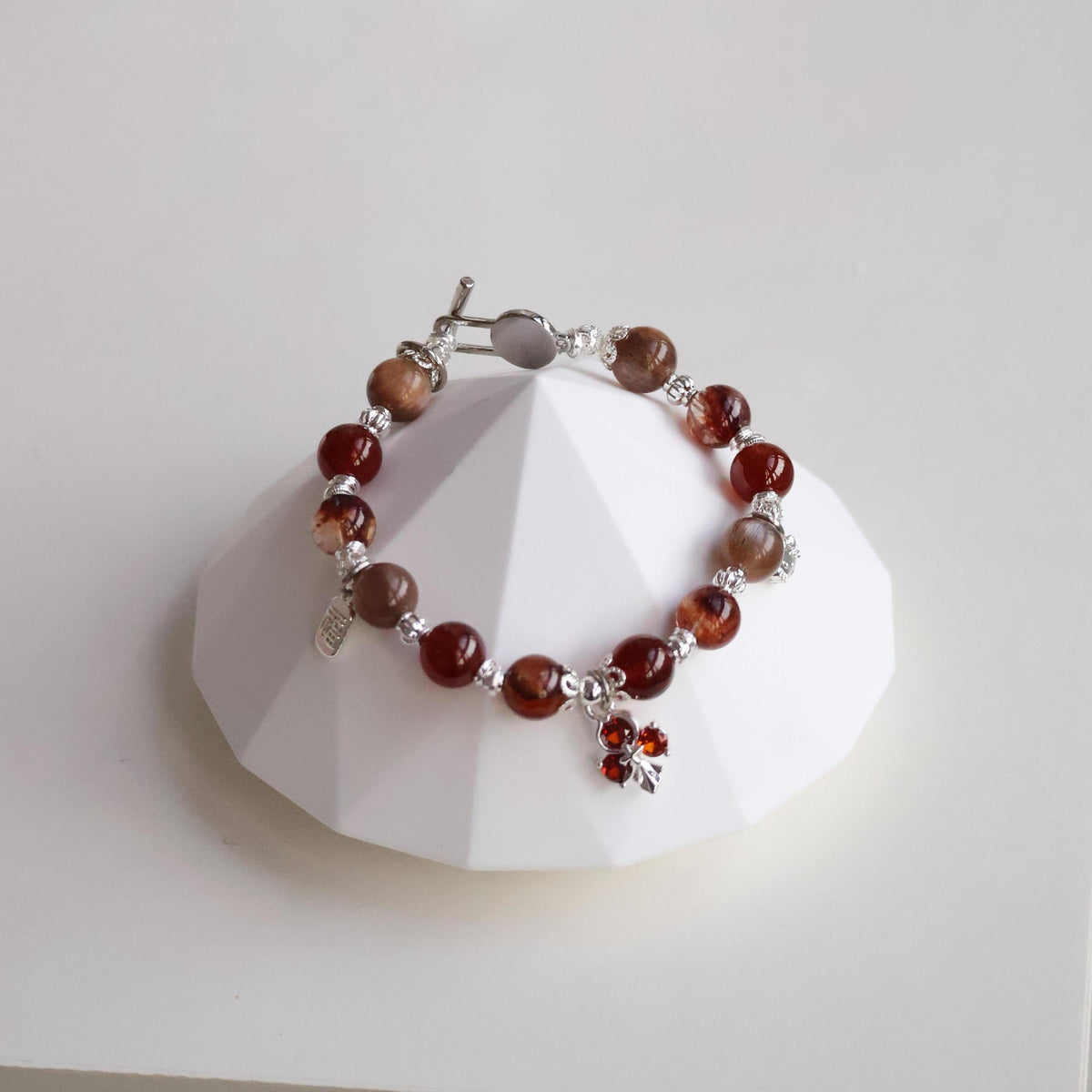 Crimson Blessing 8mm (Elastic)