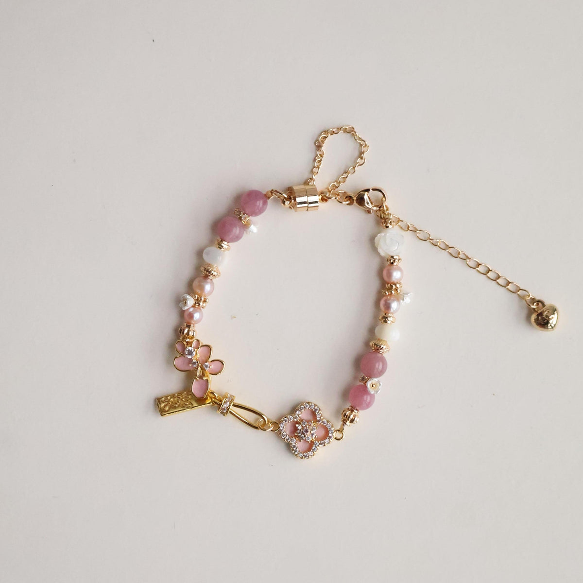 Lolanthe 6mm (Elastic, Adjustable Lobster Clasp with Magnetic Opening)