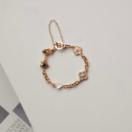 Selina (Chain, OT Clasp)